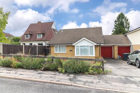 2 bedroom bungalow for sale, Manor Road, Tring, HP23