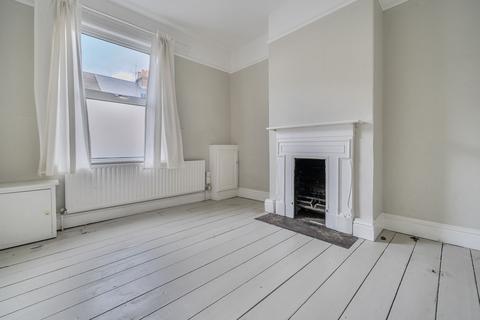 2 bedroom terraced house to rent, Bexley Street, Windsor, SL4