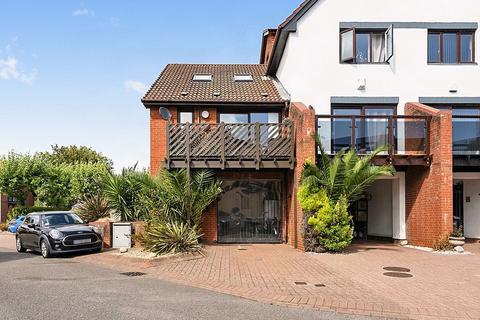 4 bedroom terraced house for sale, Carbis Close, Port Solent