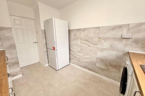 2 bedroom flat to rent, Thorgam Court, Grimsby DN31