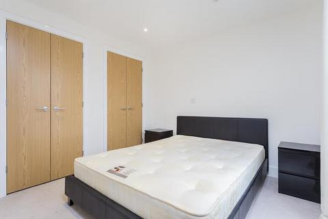 1 bedroom apartment to rent, 21 Ravenscourt Gardens, London W6