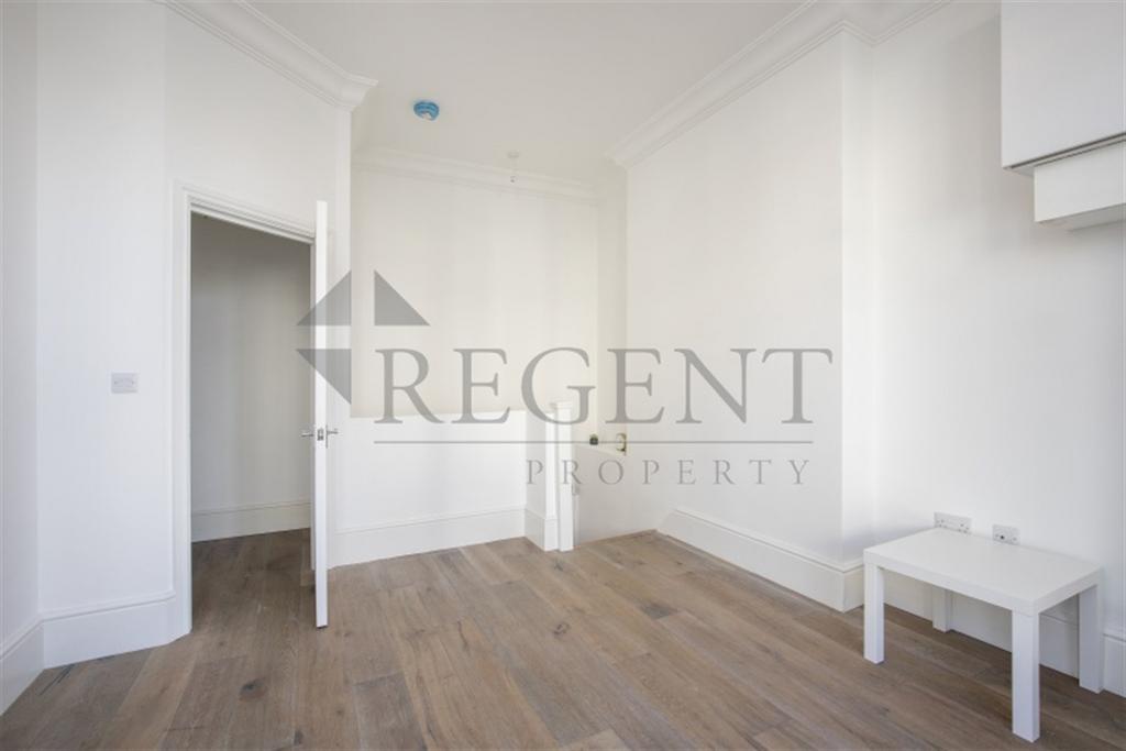 Apartment in London - View 2