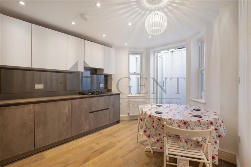 Apartment in London - View 4
