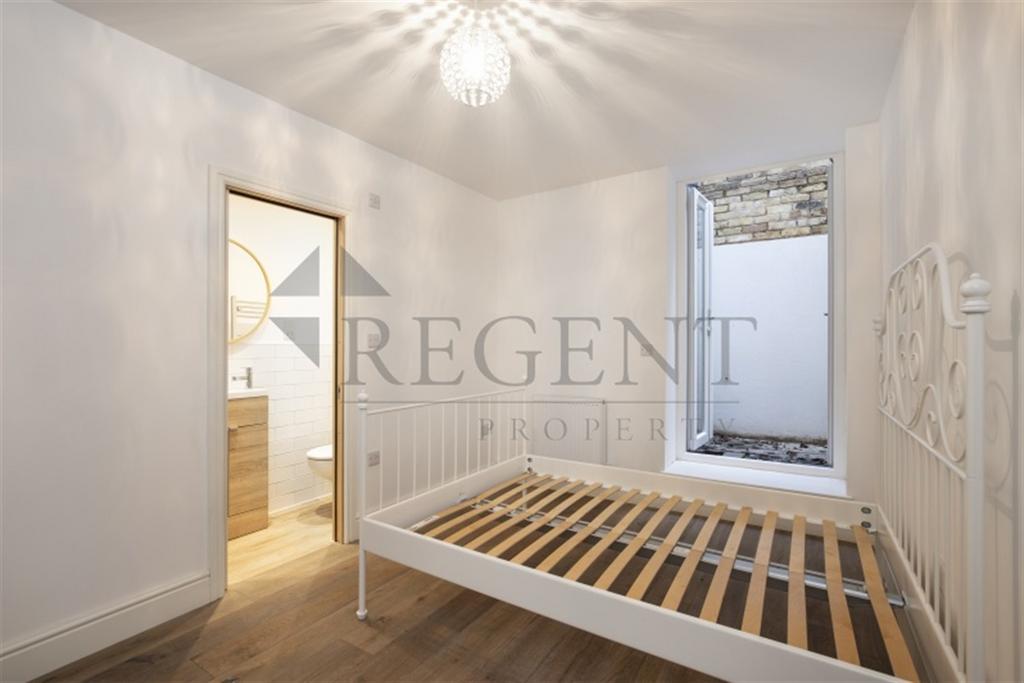 Apartment in London - View 5