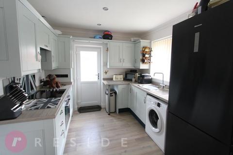 2 bedroom semi-detached bungalow for sale, Marlfield Road, Oldham OL2