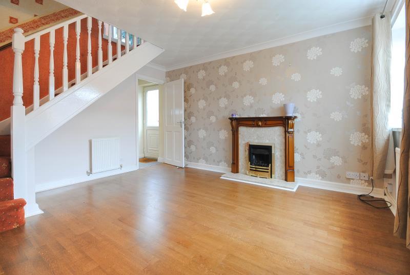 Lincoln Drive, Aspull, Wigan, WN2 1UR 2 bed semidetached house £520 pcm (£120 pw)
