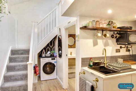 1 bedroom maisonette to rent, Mortimer Street, Trowbridge