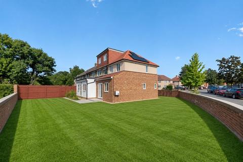 2 bedroom end of terrace house for sale, Hayman Crescent, Hayes
