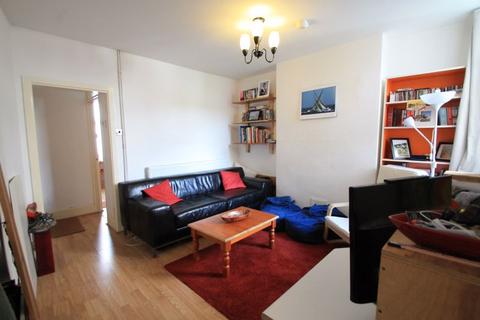 1 bedroom apartment to rent, Brithdir Street, Cardiff CF24