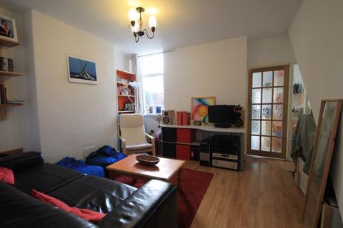 1 bedroom apartment to rent, Brithdir Street, Cardiff CF24