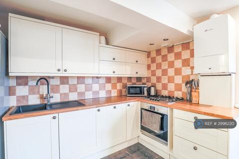 2 bedroom flat to rent, Jerningham Road, London, SE14