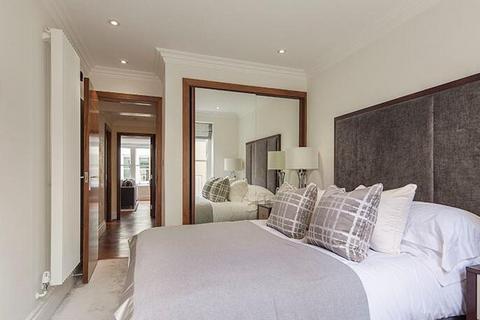 2 bedroom apartment to rent, Garden House, Kensington Gardens Square,W2