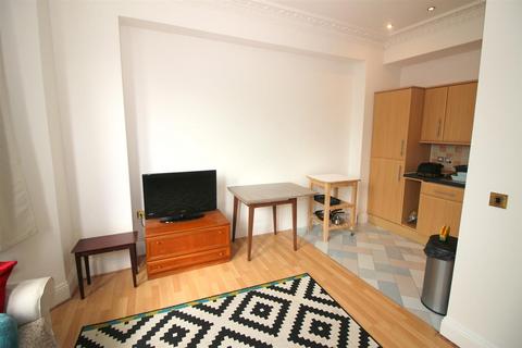 2 bedroom flat to rent, Beaumont Road, St. Judes, Plymouth