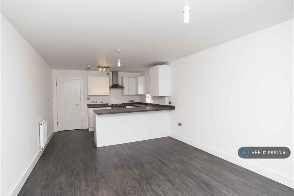 Apartment in Sutton - View 3