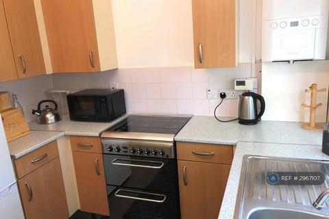 Studio to rent, Joseph Trotter Close, London, EC1R