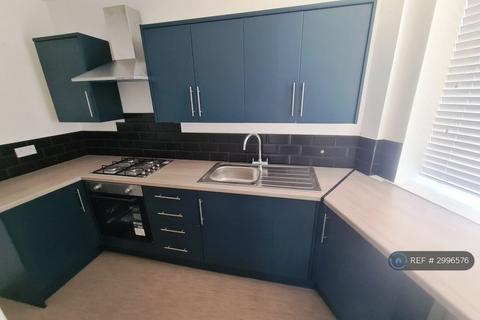 3 bedroom semi-detached house to rent, Church St, Bolton, BL5
