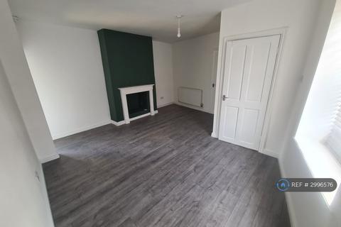 3 bedroom semi-detached house to rent, Church St, Bolton, BL5