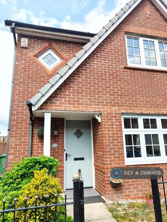 House in Moston - View 2