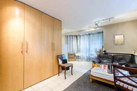 undefined, Cromwell Road, Earls Court, London, SW5