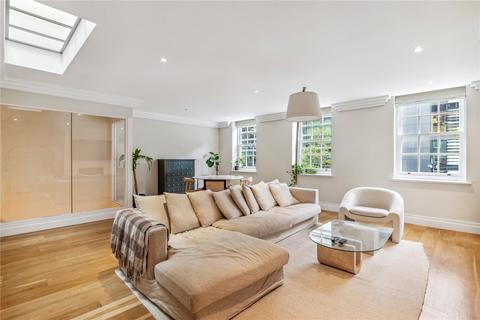 2 bedroom mews to rent, Eastbourne Mews, London, W2