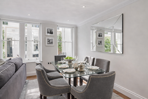 2 bedroom apartment to rent, Kensington Gardens Square, W2