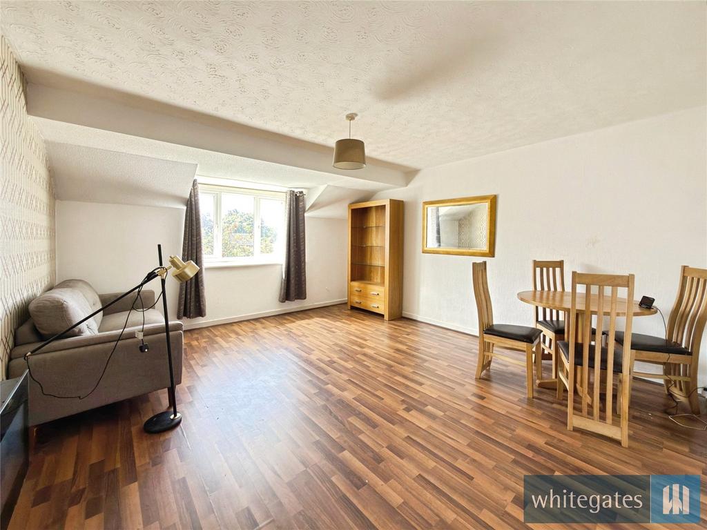 Apartment in Sefton, Liverpool City Region - View 3