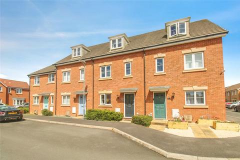 4 bedroom terraced house to rent, Helliker Close, Hilperton