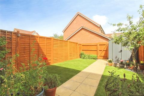 4 bedroom terraced house to rent, Helliker Close, Hilperton