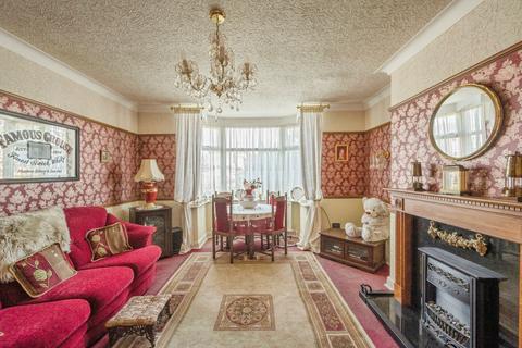 3 bedroom semi-detached house for sale, Carr House Road, Doncaster, South Yorkshire, DN4