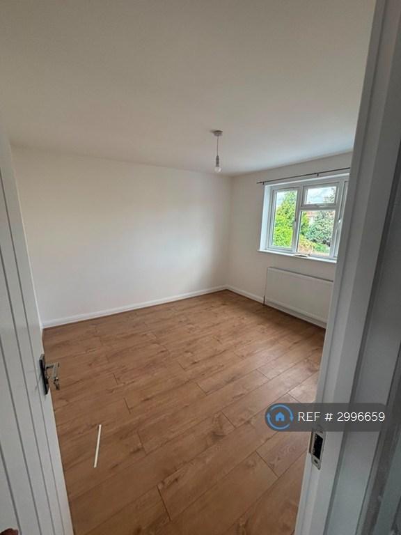 House in Romford - View 3