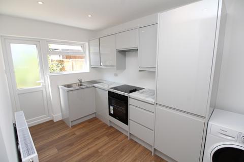 2 bedroom end of terrace house to rent, Old Dover Road, Blackheath SE3