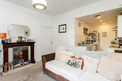 undefined, Piersfield Grove, Edinburgh, EH8