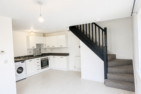 2 bedroom end of terrace house to rent, Baker Drive, Kempston, Bedford