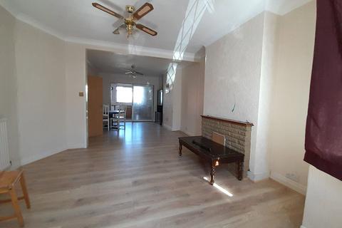 4 bedroom semi-detached house for sale, Ivanhoe Drive, Kenton, HA3