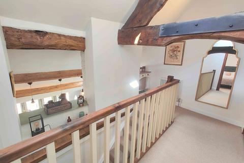 2 bedroom cottage for sale, Wakefield Road, Lightcliffe HX3