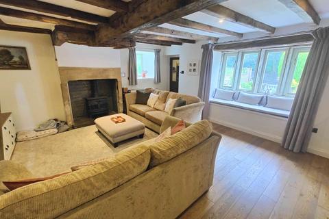 2 bedroom cottage for sale, Wakefield Road, Lightcliffe HX3
