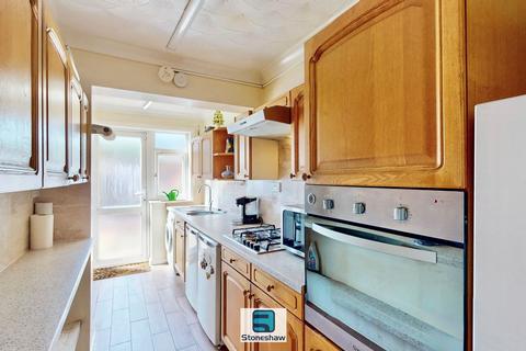 3 bedroom end of terrace house for sale, Salisbury Road, Dagenham, RM10