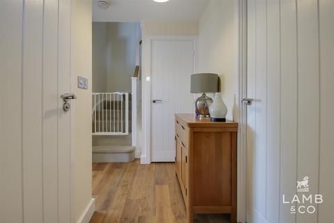 4 bedroom detached house for sale, Legerton Drive, Clacton-On-Sea CO16