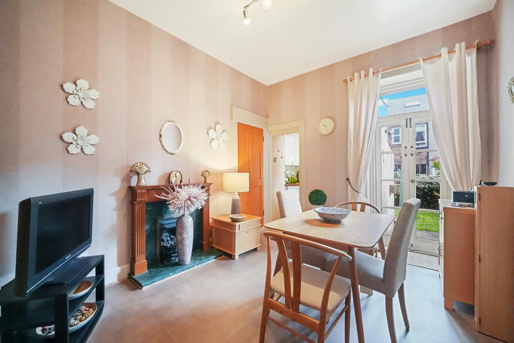 House in Edinburgh - More