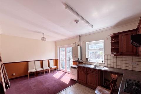 2 bedroom terraced house for sale, Alexandra Road, London E6