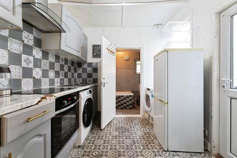 2 bedroom terraced house for sale, Lonsadale Avenue, East Ham, London, E6
