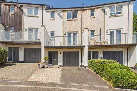 3 bedroom townhouse for sale, Landrace Close, Ogwell, TQ12