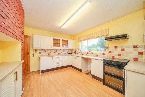 2 bedroom detached bungalow for sale, Roughton Road, Cromer, NR27