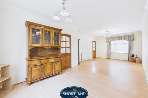3 bedroom semi-detached house to rent, Tennyson Road, Coventry CV2