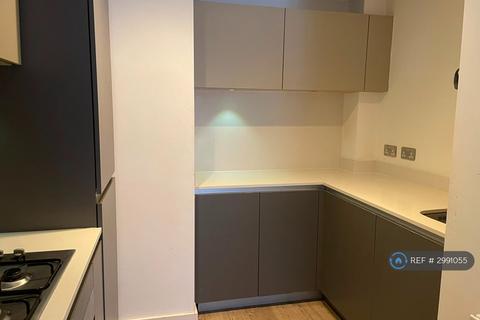 1 bedroom flat to rent, London, London, SW9