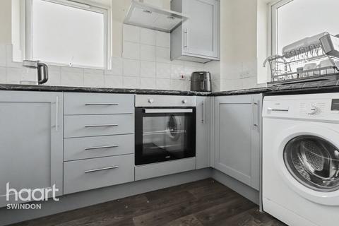 2 bedroom apartment to rent, Celsus Grove, Swindon