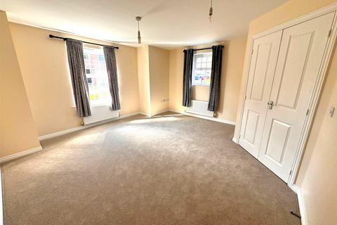 2 bedroom flat to rent, Conyger Close, Corby NN18
