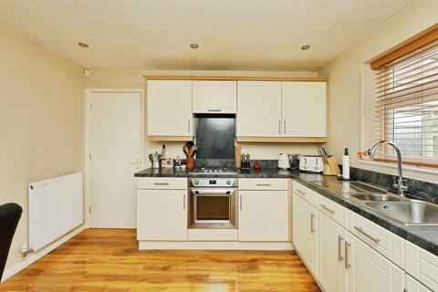 3 bedroom detached house for sale, Felton Avenue, Mansfield Woodhouse, Mansfield