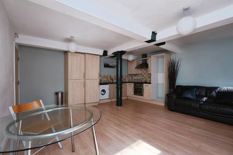 undefined, Piccadilly, Bradford