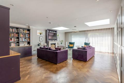 5 bedroom detached house for sale, High View, Cheam, SM2